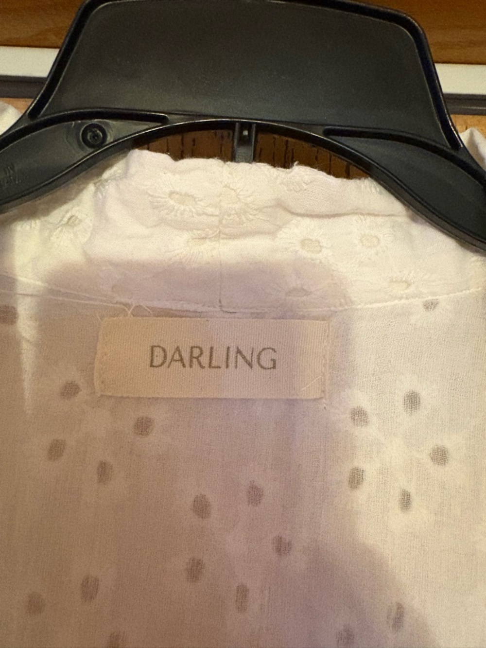 Darling White Eyelet Embroidered Robe NWOT - Picture 3 of 6